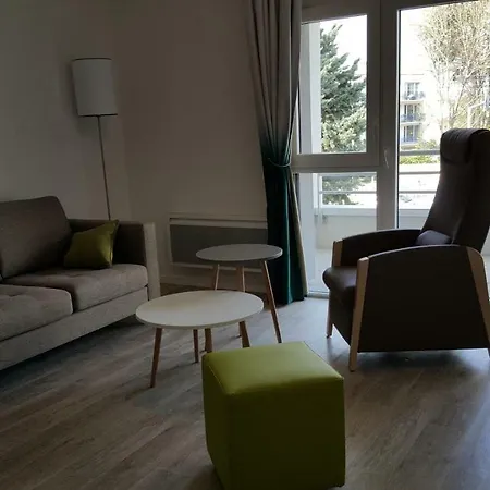 Ξενοδοχείο με διαμερίσματα Domitys - Les Robes D'airain 4*