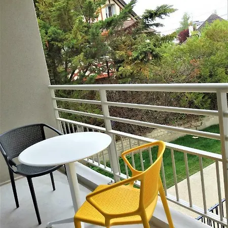 Ξενοδοχείο με διαμερίσματα Domitys - Les Robes D'airain 4*