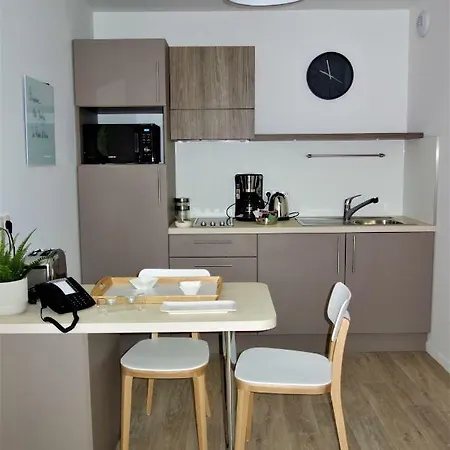 Ξενοδοχείο με διαμερίσματα Domitys - Les Robes D'airain 4*