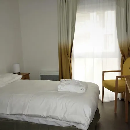 Domitys - Les Robes D'airain