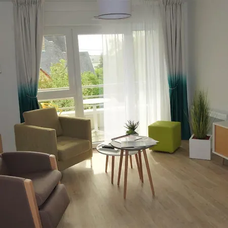 Domitys - Les Robes D'airain كان