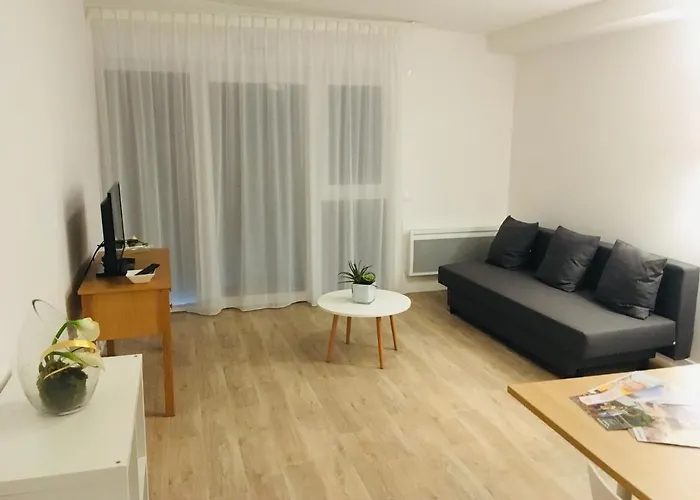 Domitys - Les Robes D'airain Appart hôtel 4*