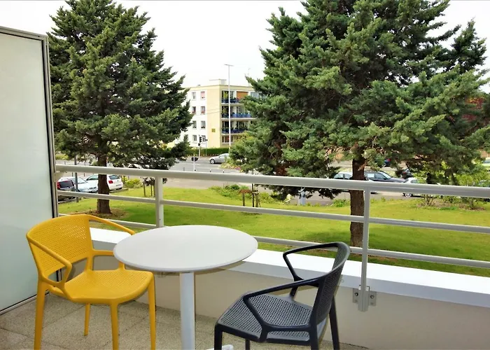 Domitys - Les Robes D'airain كان