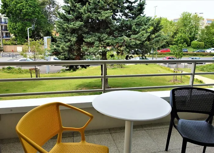 Appart hôtel Domitys - Les Robes D'airain Caen